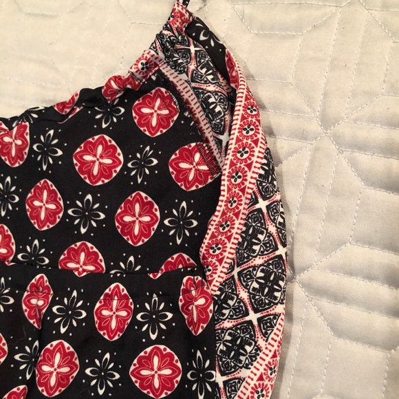 Black-Red-White Halter Top - Picture 5 of 11